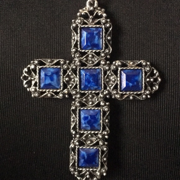 ❤️❤️CELTIC BLUE ENAMEL CROSS PENDANT NECKLACE - Picture 2 of 3